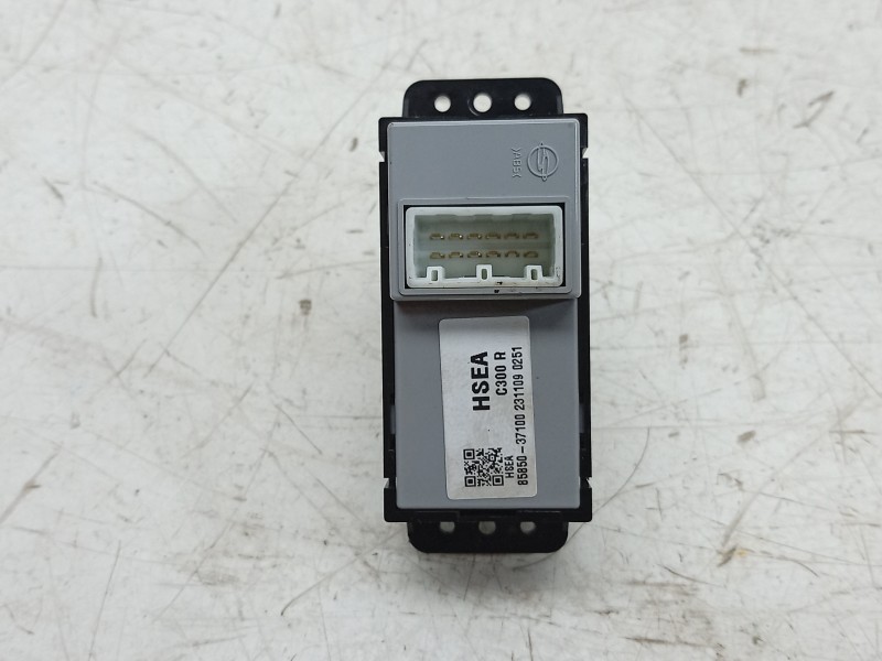 Recambio de mando elevalunas trasero izquierdo para ssangyong korando (c300) 1.5 referencia OEM IAM  8585037100HFB 