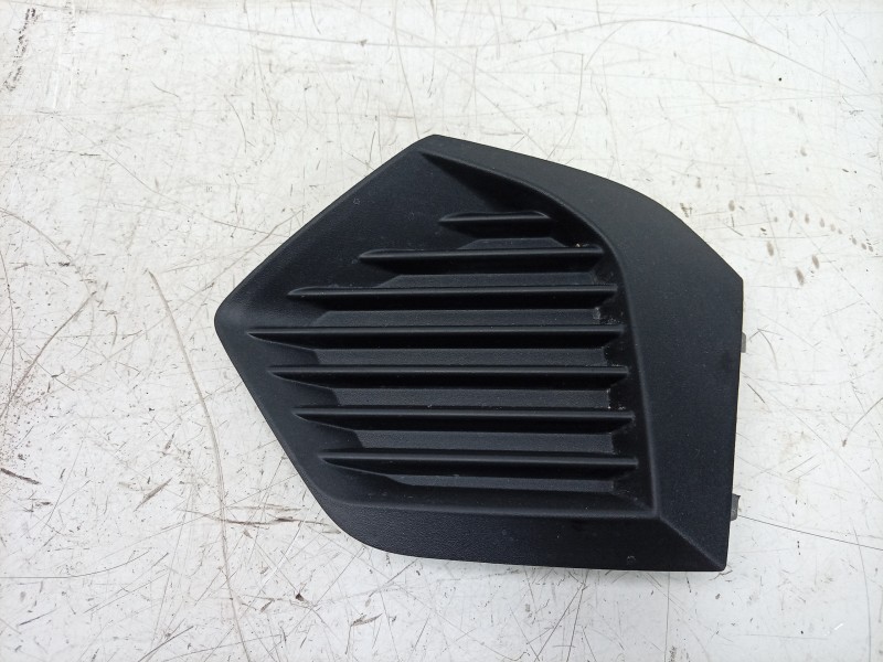 Recambio de moldura para peugeot 2008 ii (ud_, us_, uy_, uj_, ur_, uc_) 1.2 puretech 100 referencia OEM IAM  9831550480 