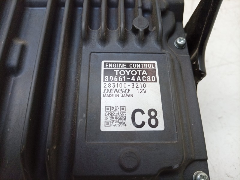 Recambio de centralita motor uce para toyota rav 4 v (_a5_, _h5_) 2.5 hybrid awd (axap54) referencia OEM IAM 2831003210 896614A1