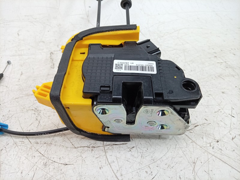 Recambio de cerradura puerta delantera izquierda para ssangyong korando (c300) 1.5 referencia OEM IAM  7121037000 