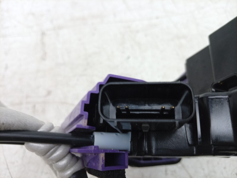 Recambio de cerradura puerta trasera izquierda para ssangyong korando (c300) 1.5 referencia OEM IAM  7131037000 