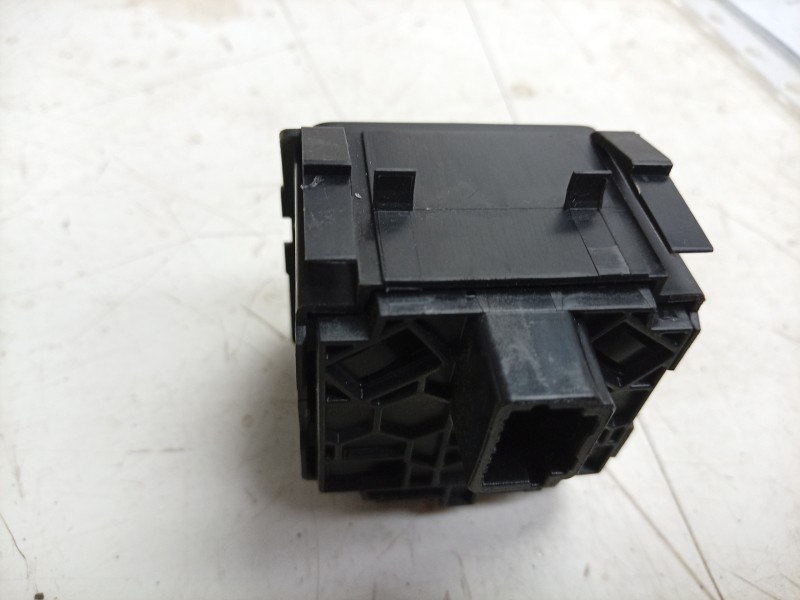 Recambio de interruptor para dacia sandero iii 1.0 tce 90 eco-g referencia OEM IAM  251902972R 