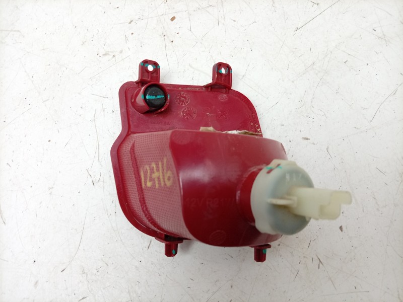 Recambio de piloto trasero izquierdo paragolpes para peugeot 2008 ii (ud_, us_, uy_, uj_, ur_, uc_) 1.2 puretech 100 referencia 