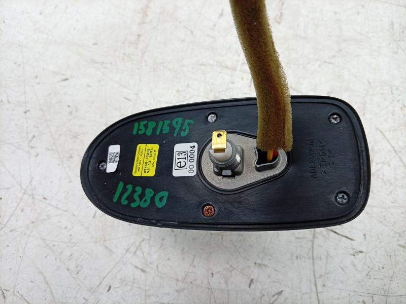 Recambio de base de antena para ssangyong korando (c300) 1.5 referencia OEM IAM  8945037010 