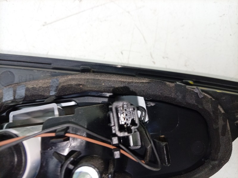 Recambio de piloto trasero derecho interior para renault espace v (jr_) 1.6 dci 160 referencia OEM IAM  265507870R 