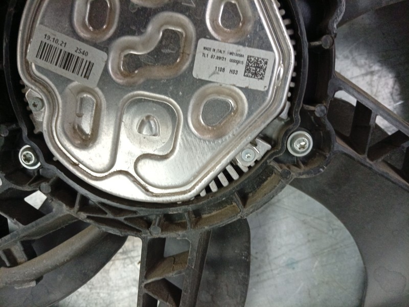 Recambio de electroventilador para volkswagen t-roc (a11, d11) 2.0 tdi referencia OEM IAM 5WA121203F 5Q0121203DQ 
