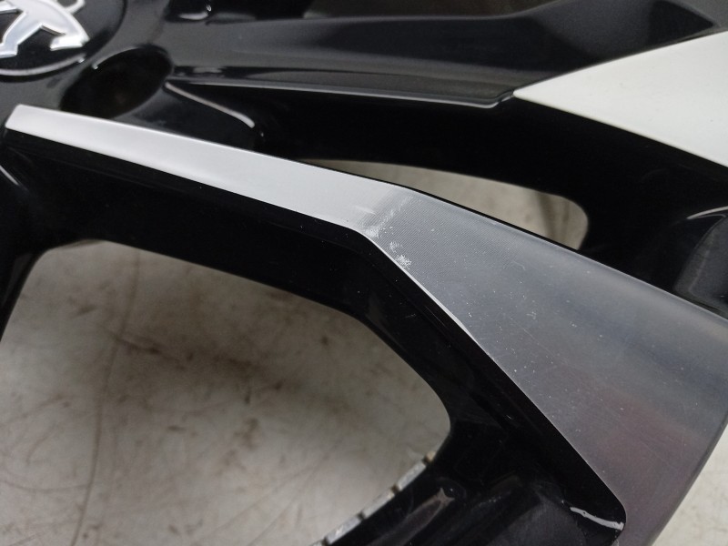 Recambio de llanta para peugeot 2008 ii (ud_, us_, uy_, uj_, ur_, uc_) 1.2 puretech 100 referencia OEM IAM  98281860XY 