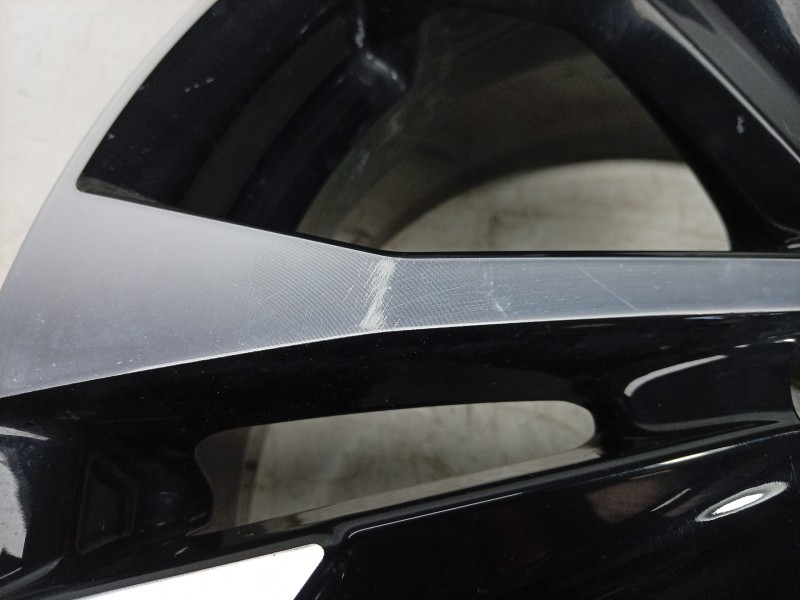 Recambio de llanta para peugeot 2008 ii (ud_, us_, uy_, uj_, ur_, uc_) 1.2 puretech 100 referencia OEM IAM  9828186080 