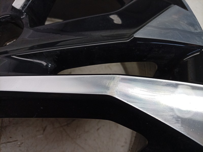 Recambio de llanta para peugeot 2008 ii (ud_, us_, uy_, uj_, ur_, uc_) 1.2 puretech 100 referencia OEM IAM  9828186080 