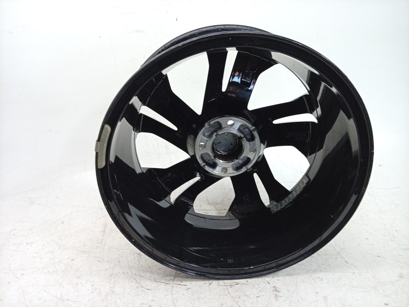 Recambio de llanta para peugeot 2008 ii (ud_, us_, uy_, uj_, ur_, uc_) 1.2 puretech 100 referencia OEM IAM  9828186080 