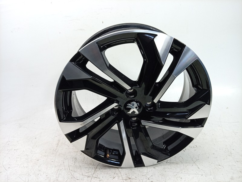 Recambio de llanta para peugeot 2008 ii (ud_, us_, uy_, uj_, ur_, uc_) 1.2 puretech 100 referencia OEM IAM  9828186080 