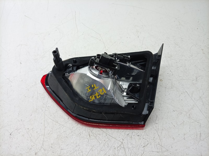 Recambio de piloto trasero izquierdo interior para opel crossland x / crossland (p17, p2qo) 1.2 (75) referencia OEM IAM  3913752