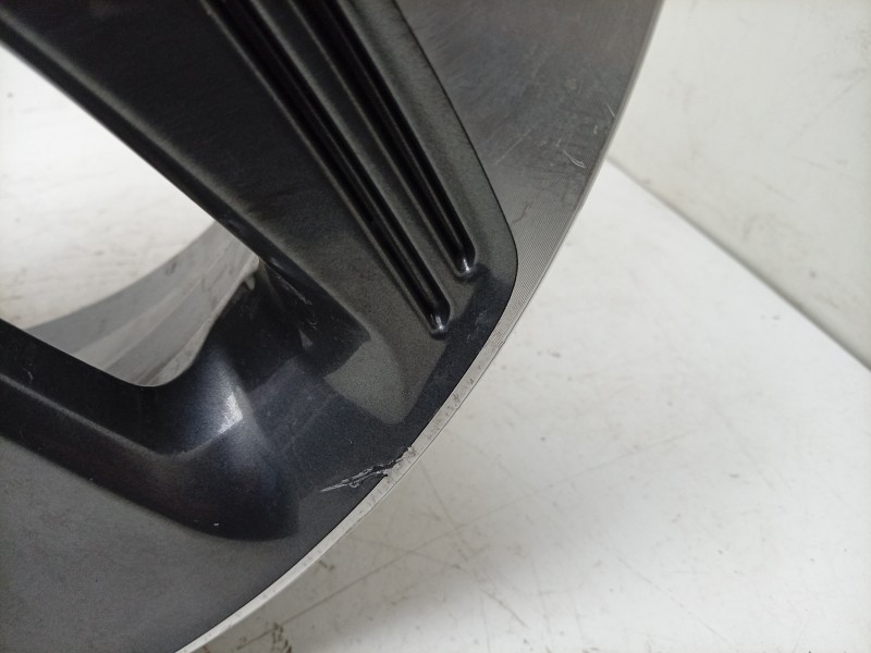 Recambio de llanta para hyundai kona (os, ose, osi) 1.6 gdi hybrid referencia OEM IAM  52910CM100 