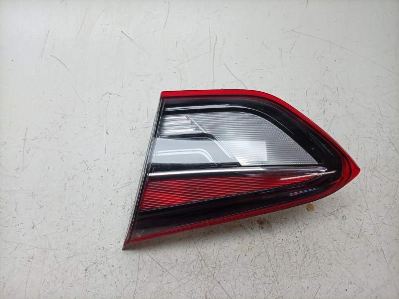 Recambio de piloto trasero derecho interior para opel crossland x / crossland (p17, p2qo) 1.2 (75) referencia OEM IAM  39137524 