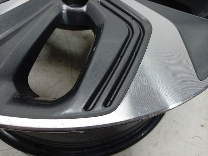 Recambio de llanta para hyundai kona (os, ose, osi) 1.6 gdi hybrid referencia OEM IAM  52910CM100 