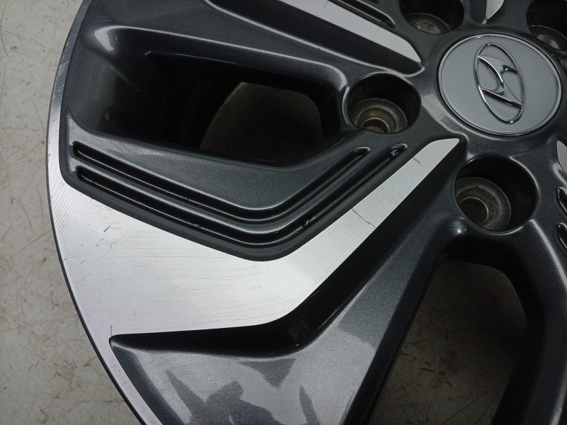 Recambio de llanta para hyundai kona (os, ose, osi) 1.6 gdi hybrid referencia OEM IAM  52910CM100 