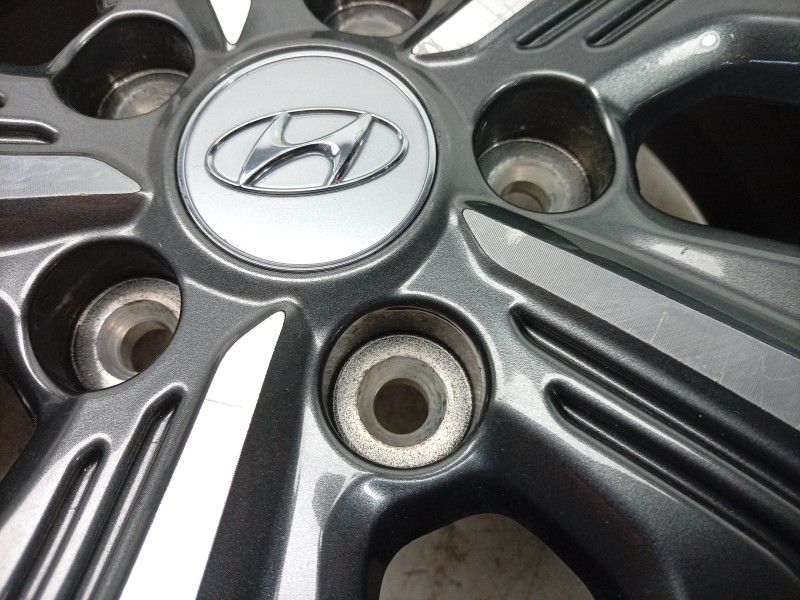Recambio de llanta para hyundai kona (os, ose, osi) 1.6 gdi hybrid referencia OEM IAM  52910CM100 