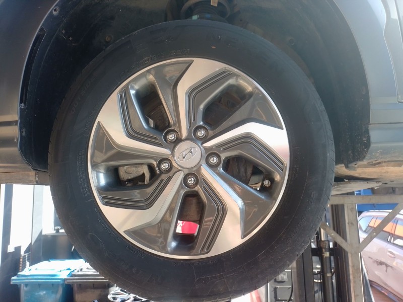 Recambio de llanta para hyundai kona (os, ose, osi) 1.6 gdi hybrid referencia OEM IAM  52910CM100 