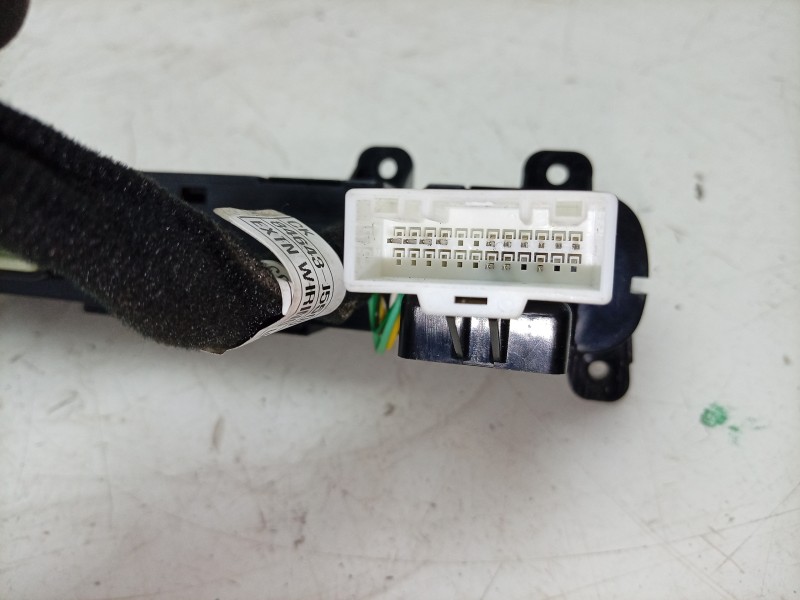 Recambio de mando multifuncion para kia stinger (ck) 2.0 tgdi cat referencia OEM IAM  93300J5220 