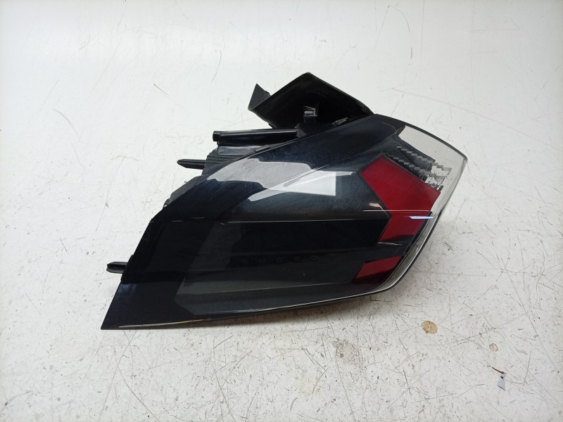 Recambio de piloto trasero izquierdo para peugeot 2008 ii (ud_, us_, uy_, uj_, ur_, uc_) 1.2 puretech 100 referencia OEM IAM  98