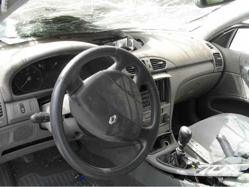 renault laguna ii (bg0) del año 2001