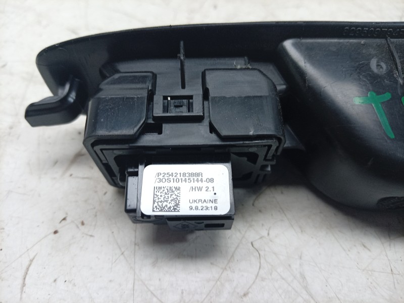 Recambio de mando elevalunas trasero derecho para renault captur ii (hf_) tce 90 (hfm6) referencia OEM IAM  254218388R 