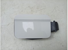 TAPA EXTERIOR COMBUSTIBLE 575809702 