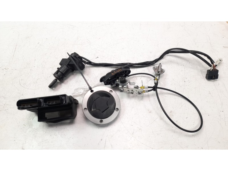 Recambio de conmutador de arranque para kawasaki zzr 1400 referencia OEM IAM 270055139  