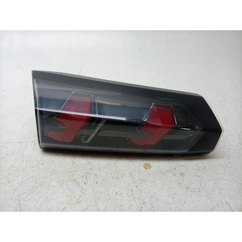 Recambio de piloto trasero derecho interior para peugeot 2008 ii (ud_, us_, uy_, uj_, ur_, uc_) 1.2 puretech 100 referencia OEM 