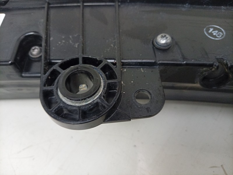 Recambio de piloto trasero central para porsche taycan (y1a) 4s referencia OEM IAM  9J1945081P 