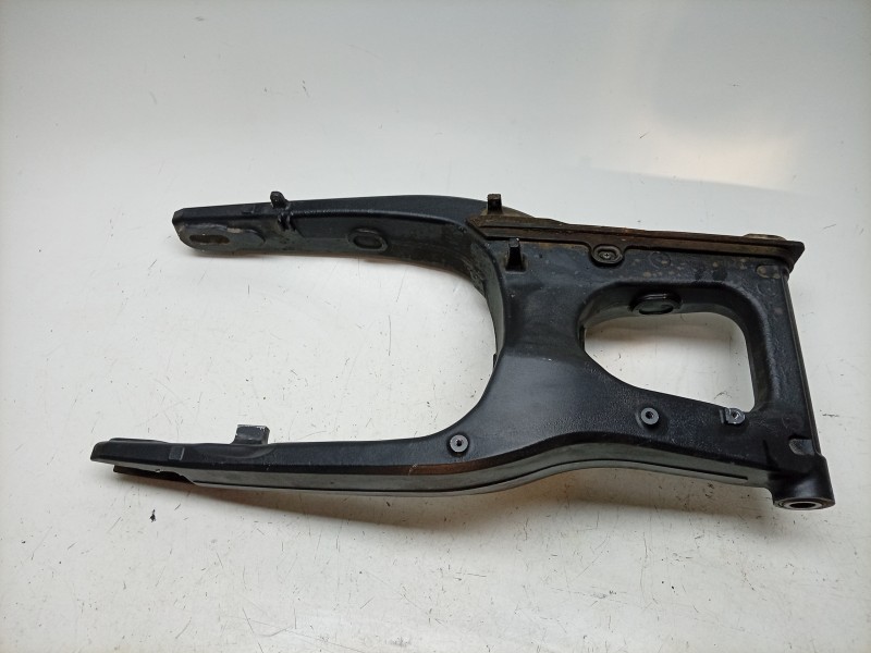 Recambio de basculante para honda cb 1000 sp referencia OEM IAM  52200MLLD00 