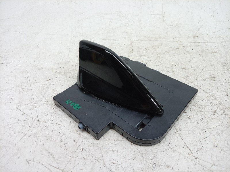 Recambio de antena para peugeot 208 5p allure hybrid 110 edcs6 referencia OEM IAM 984353351T 9871497680 