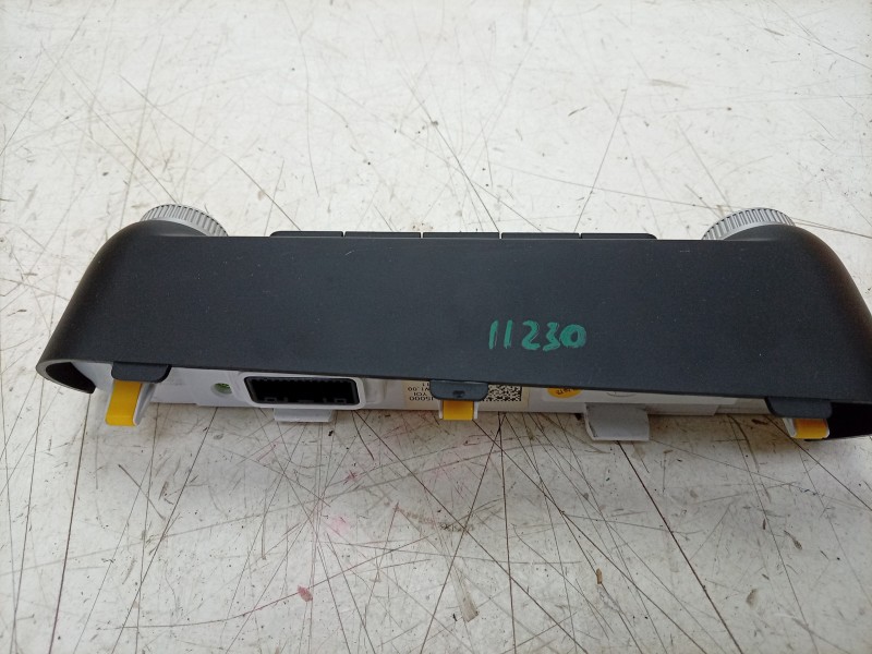 Recambio de mando climatizador para kia stinger (ck) 2.0 tgdi cat referencia OEM IAM 84617J5000 97250J5000 