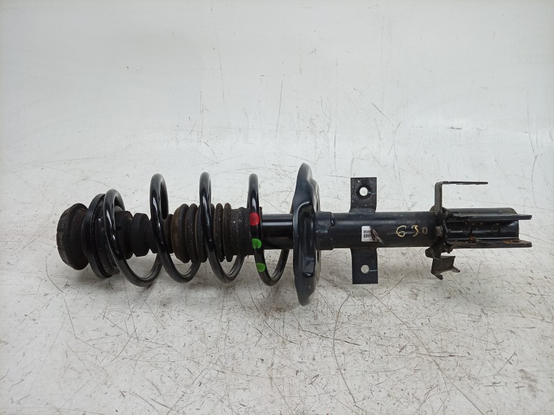 Recambio de amortiguador delantero izquierdo para dacia sandero iii 1.0 tce 90 eco-g referencia OEM IAM  543026804R 