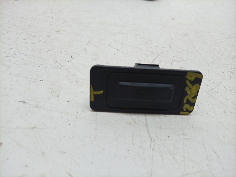 Recambio de maneta exterior porton para ebro s400 hybrid referencia OEM IAM  808000530AA 