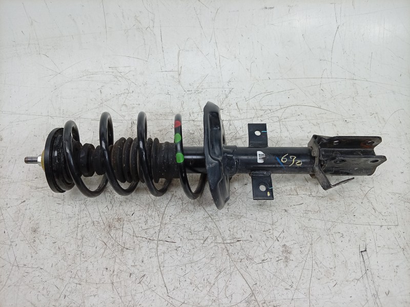 Recambio de amortiguador delantero derecho para dacia sandero iii 1.0 tce 90 eco-g referencia OEM IAM  543026804R 
