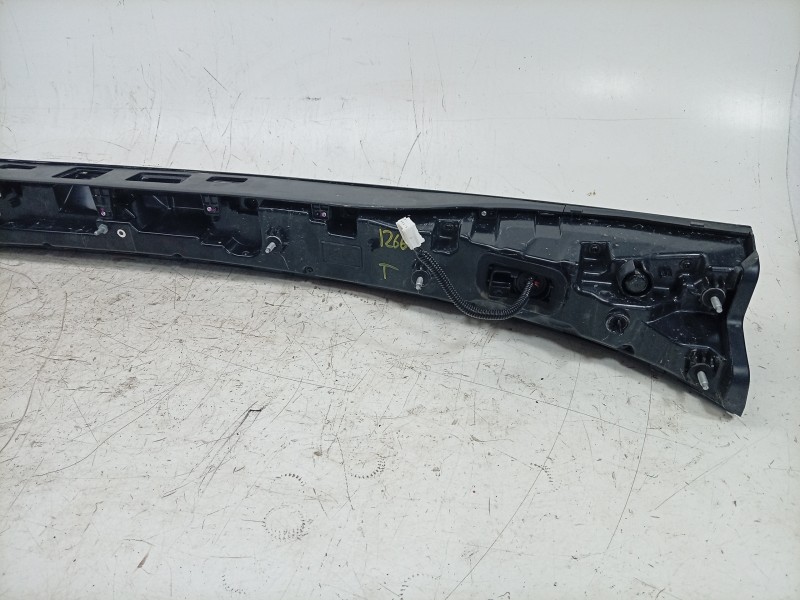 Recambio de piloto trasero central para ebro s400 hybrid referencia OEM IAM  605001572AA 