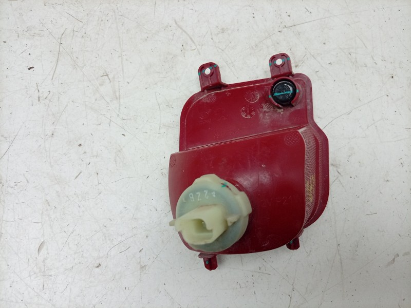 Recambio de faro antiniebla trasero derecho para peugeot 2008 ii (ud_, us_, uy_, uj_, ur_, uc_) 1.2 puretech 100 referencia OEM 