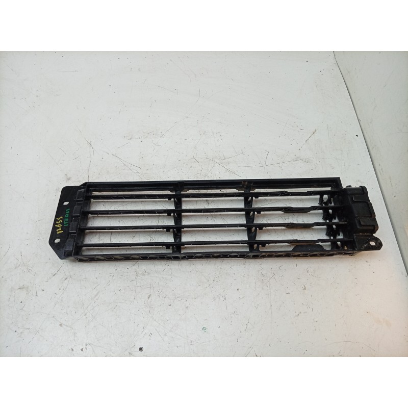 Recambio de canalizador de aire para renault clio v (b7_) 1.0 lpg (b7mt) referencia OEM IAM  214F68290R RN3322130/5500094