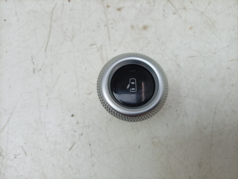 Recambio de interruptor para maserati grecale gt mild hybrid q4 referencia OEM IAM  670313955 