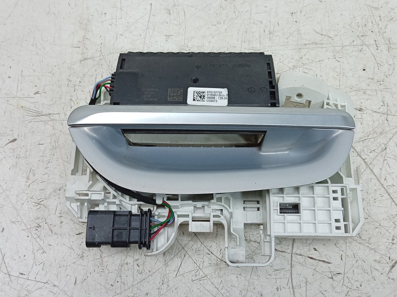 Recambio de maneta exterior trasera izquierda para maserati grecale gt mild hybrid q4 referencia OEM IAM 670157752 670167496 