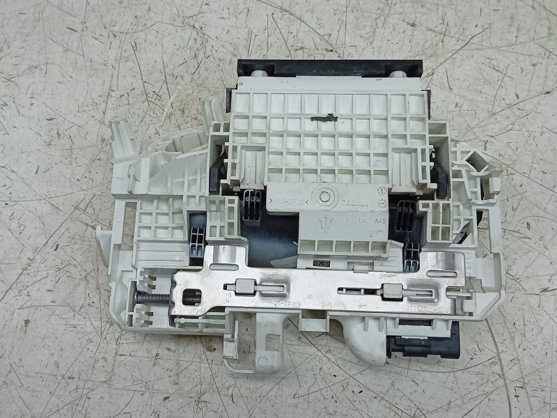 Recambio de maneta exterior trasera izquierda para maserati grecale gt mild hybrid q4 referencia OEM IAM 670157752 670167496 
