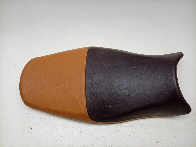 Recambio de asiento para suzuki gsf bandit gsf 600 bandit (wva8) referencia OEM IAM  4510031F02BH4 