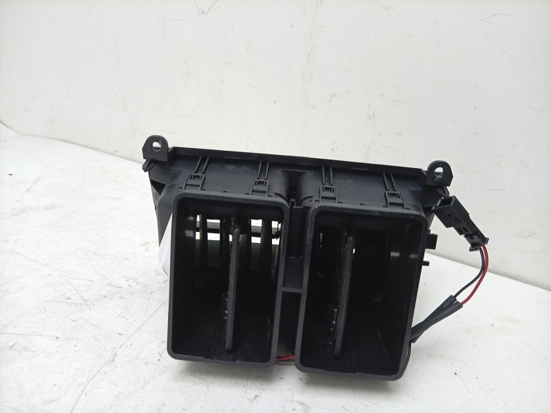 Recambio de rejilla aireadora para maserati ghibli iii (m157) 3.0 s q4 referencia OEM IAM  226906 