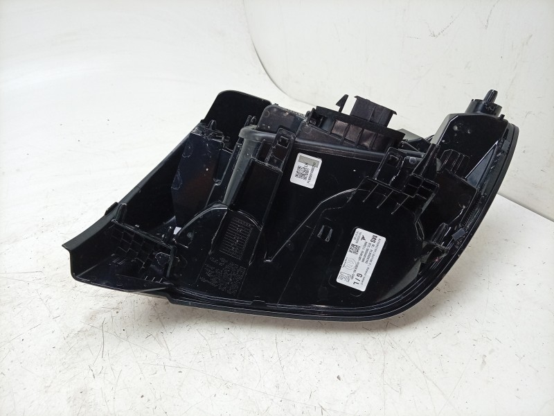Recambio de piloto trasero izquierdo para peugeot 208 5p allure hybrid 110 edcs6 referencia OEM IAM  9865941980 PG3324155