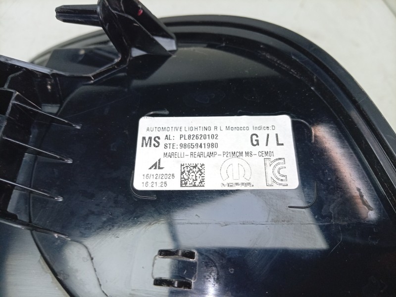 Recambio de piloto trasero izquierdo para peugeot 208 5p allure hybrid 110 edcs6 referencia OEM IAM  9865941980 PG3324155