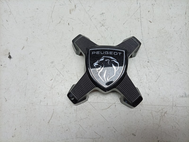 Recambio de tapacubos para peugeot 208 5p allure hybrid 110 edcs6 referencia OEM IAM  9848313780 