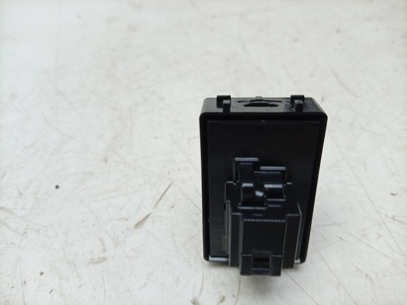 Recambio de mando elevalunas delantero derecho para renault 5 e-tech 150 referencia OEM IAM  254201060R 