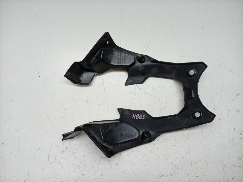 Recambio de moldura para honda cb1000 r cb 1000r referencia OEM IAM  17556MKJD000 