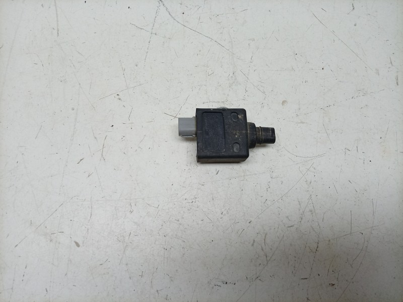 Recambio de moldura para honda cb1000 r cb 1000r referencia OEM IAM  38940MKRD11 